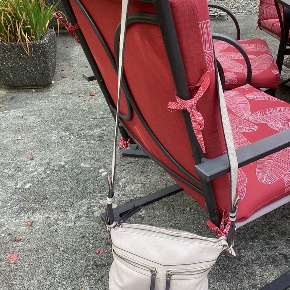 Radley London Beautiful Pebbled Leather Crossbody Handbag - Picture 11 of 11